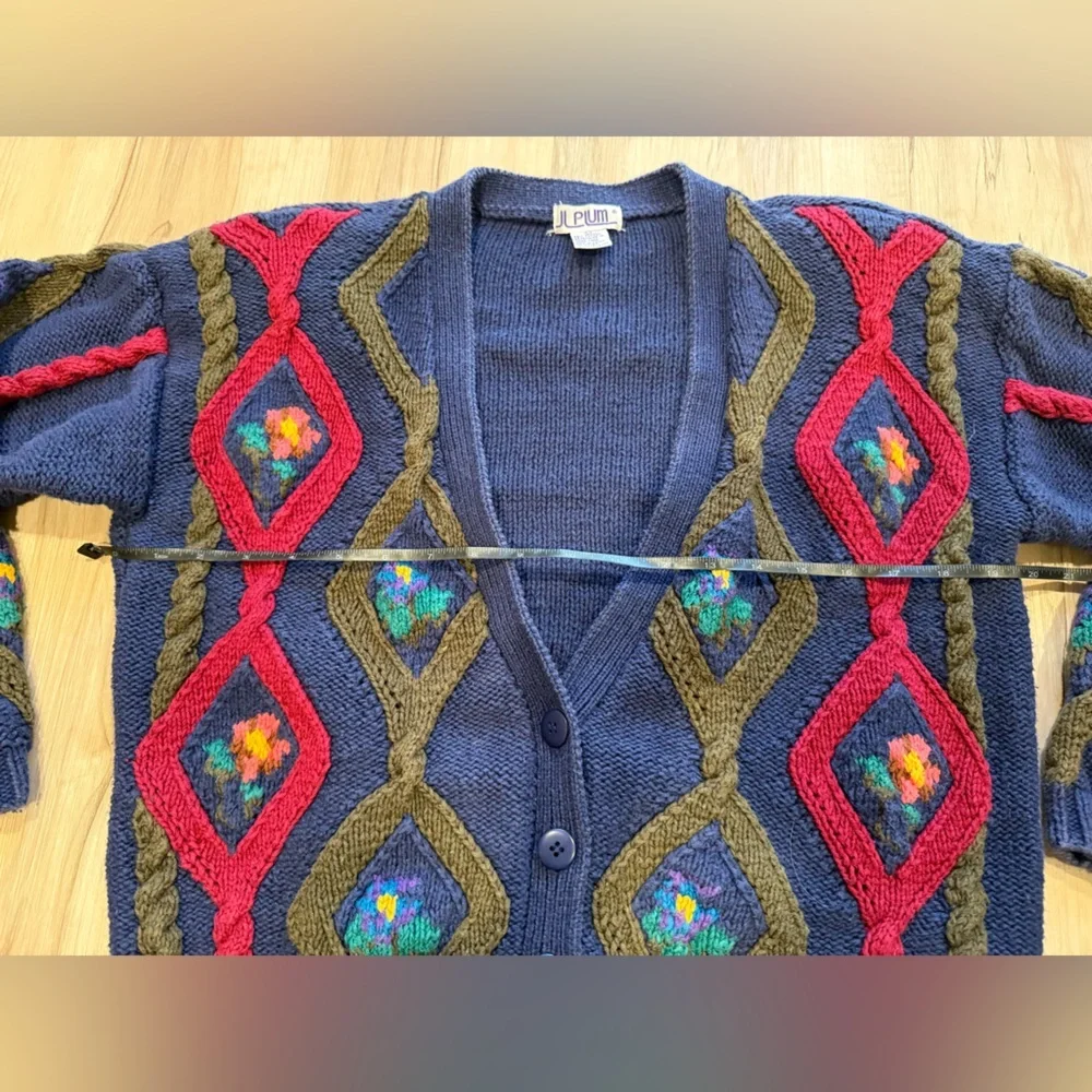 Vintage 1980s JL Plum Women's Vibrant Knit Cardigan large